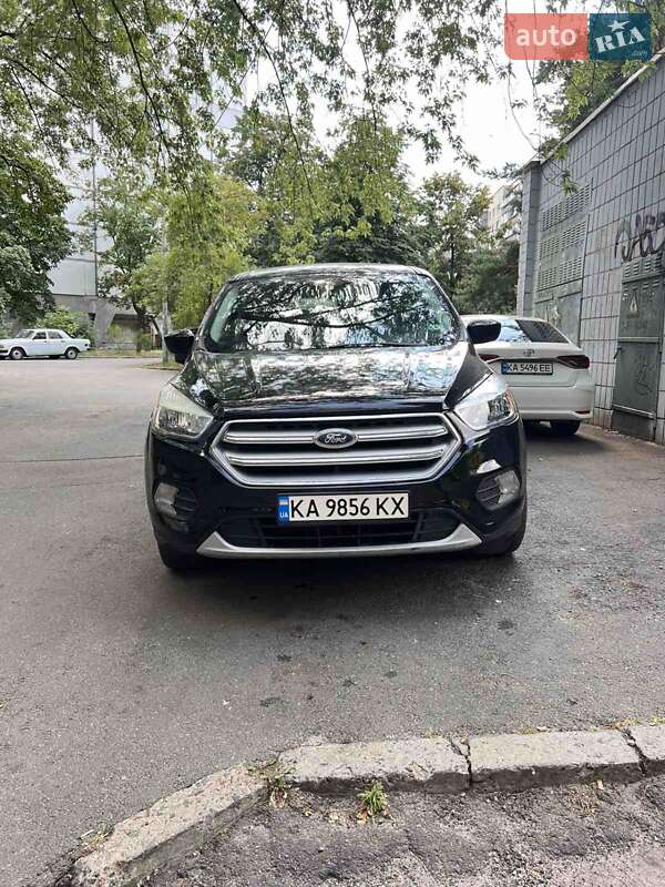 Внедорожник / Кроссовер Ford Escape 2016 в Киеве