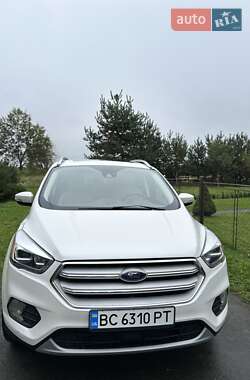 Внедорожник / Кроссовер Ford Escape 2019 в 