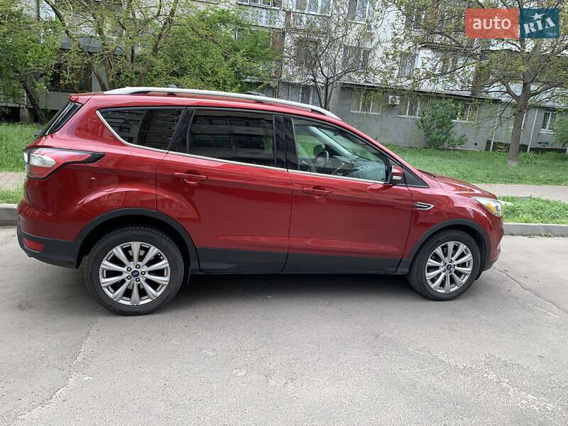Внедорожник / Кроссовер Ford Escape 2016 в Одессе