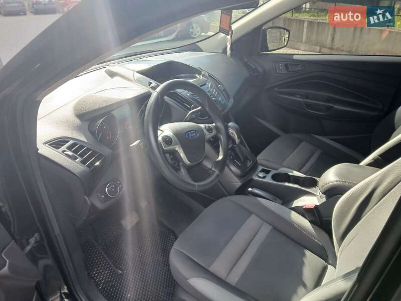 Внедорожник / Кроссовер Ford Escape 2016 в Тернополе