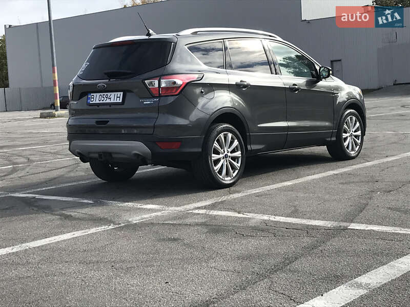 Внедорожник / Кроссовер Ford Escape 2018 в Полтаве