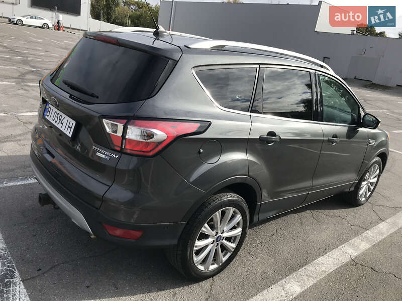Внедорожник / Кроссовер Ford Escape 2018 в Полтаве