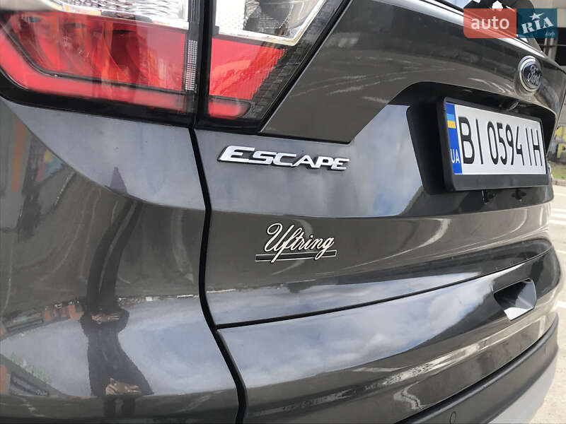 Внедорожник / Кроссовер Ford Escape 2018 в Полтаве