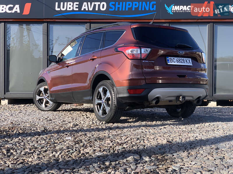 Внедорожник / Кроссовер Ford Escape 2017 в Львове