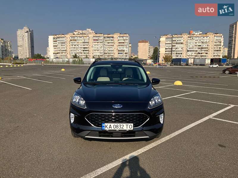 Внедорожник / Кроссовер Ford Escape 2021 в Киеве