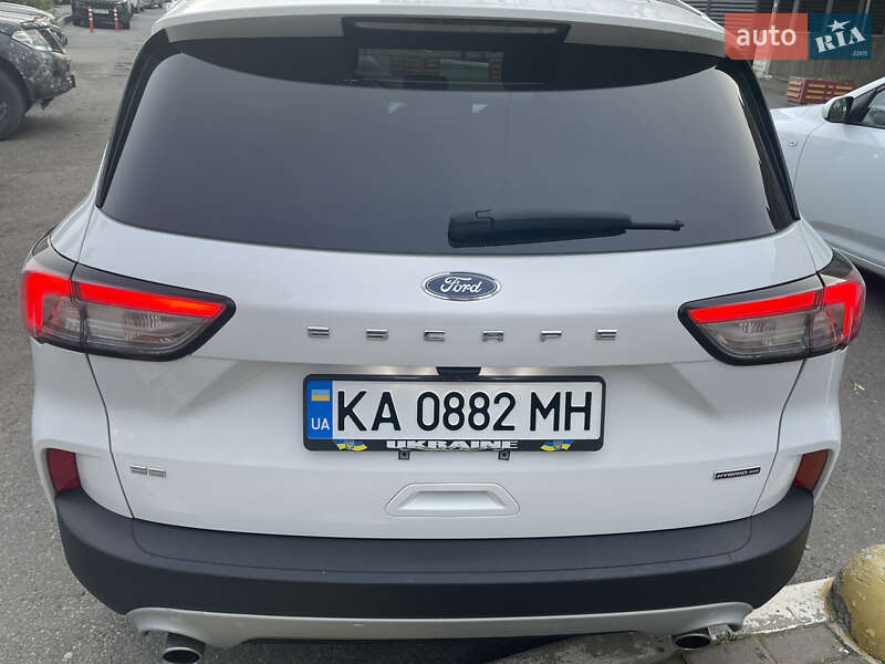 Внедорожник / Кроссовер Ford Escape 2020 в Киеве