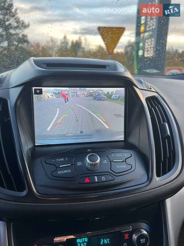 Внедорожник / Кроссовер Ford Escape 2016 в Дубно