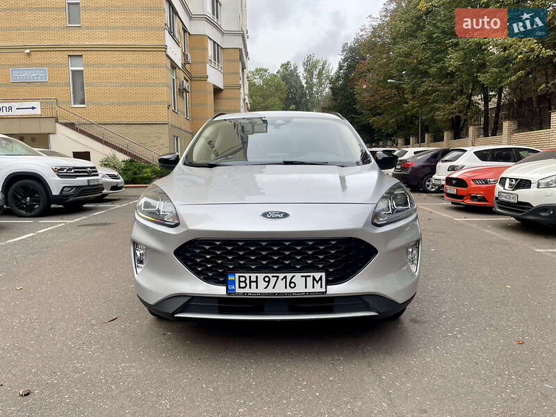 Внедорожник / Кроссовер Ford Escape 2020 в Одессе