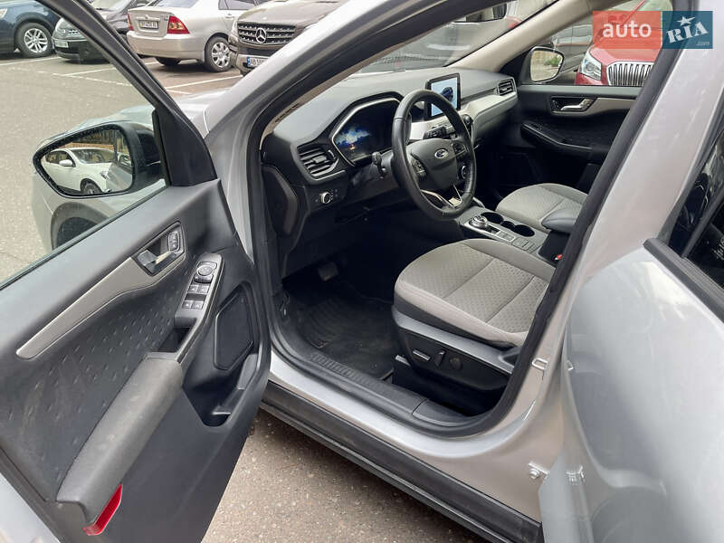 Внедорожник / Кроссовер Ford Escape 2020 в Одессе