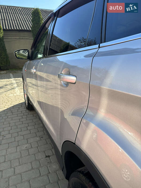 Внедорожник / Кроссовер Ford Escape 2016 в Ивано-Франковске