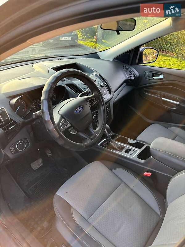 Внедорожник / Кроссовер Ford Escape 2018 в Тернополе фото 4 Внедорожник / Кроссовер Ford Escape 2018 в Тернополе