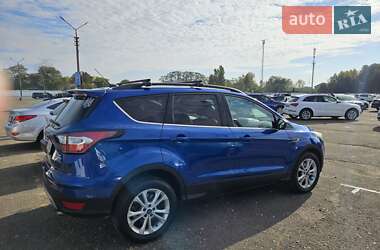 Внедорожник / Кроссовер Ford Escape 2016 в Киеве