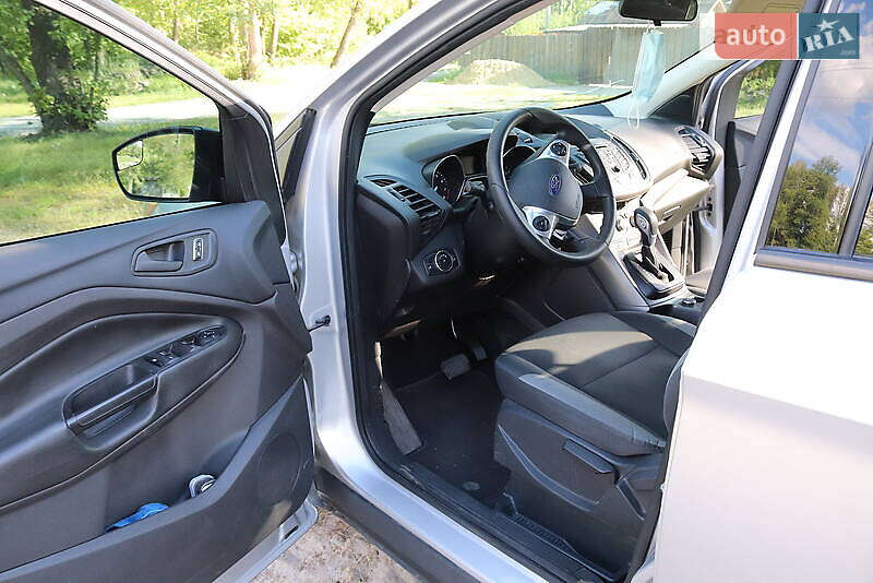 Внедорожник / Кроссовер Ford Escape 2016 в Харькове