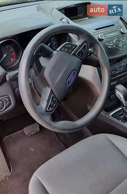 Внедорожник / Кроссовер Ford Escape 2017 в 