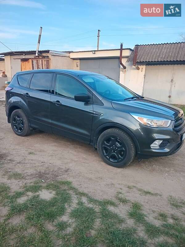 Внедорожник / Кроссовер Ford Escape 2016 в Львове