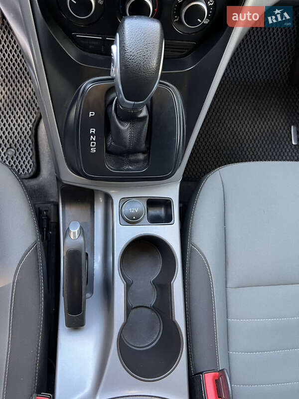 Позашляховик / Кросовер Ford Escape 2016 в Одесі