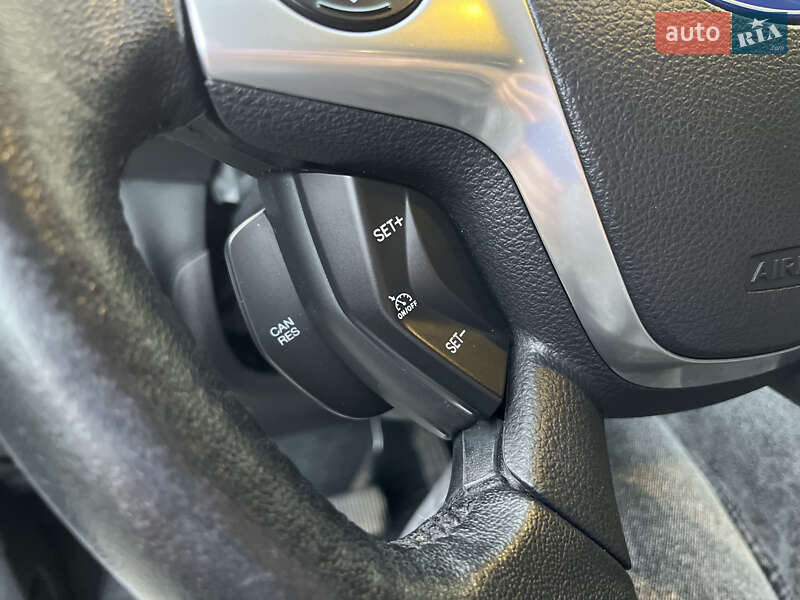 Внедорожник / Кроссовер Ford Escape 2015 в Львове