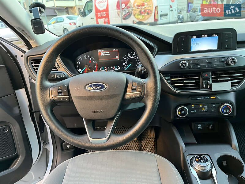 Внедорожник / Кроссовер Ford Escape 2021 в Львове