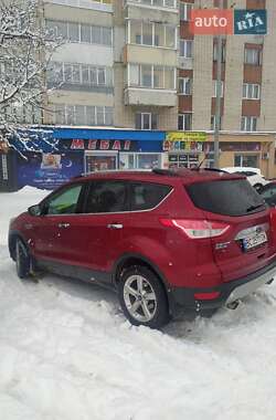Внедорожник / Кроссовер Ford Escape 2014 в 
