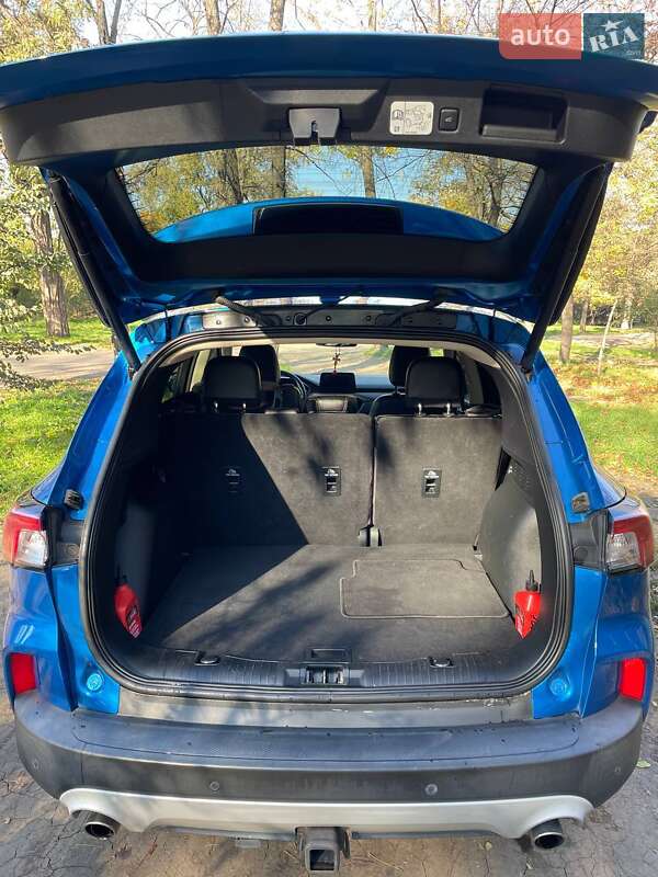 Позашляховик / Кросовер Ford Escape 2020 в Одесі