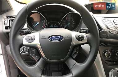 Внедорожник / Кроссовер Ford Escape 2014 в Ужгороде