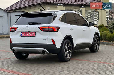 Внедорожник / Кроссовер Ford Escape 2023 в 