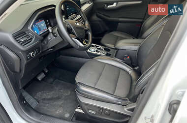 Внедорожник / Кроссовер Ford Escape 2023 в 