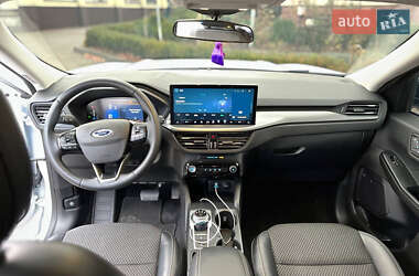 Внедорожник / Кроссовер Ford Escape 2023 в 