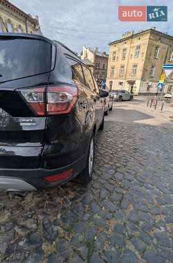 Внедорожник / Кроссовер Ford Escape 2018 в Львове