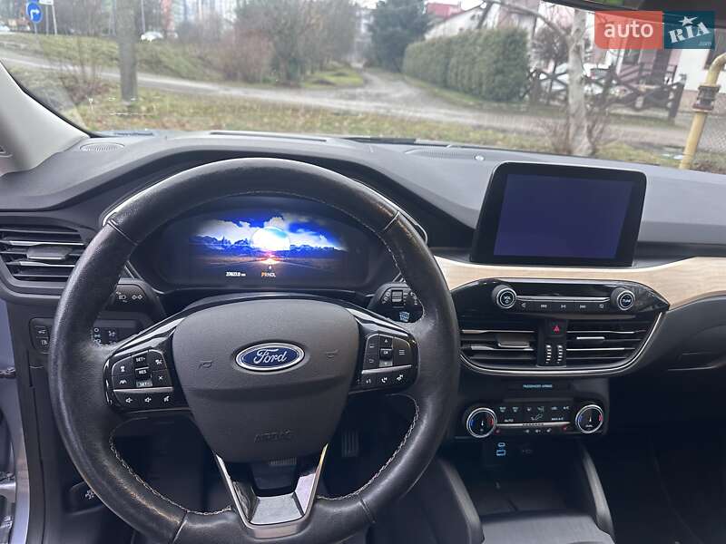 Внедорожник / Кроссовер Ford Escape 2022 в Ивано-Франковске