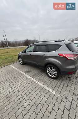 Позашляховик / Кросовер Ford Escape 2013 в Львові