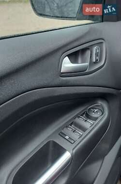 Позашляховик / Кросовер Ford Escape 2015 в Дмитрівці