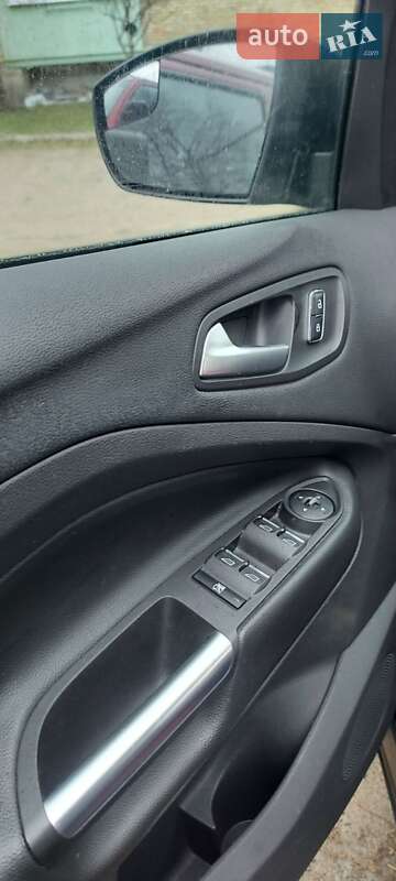 Внедорожник / Кроссовер Ford Escape 2015 в Дмитровке фото 7 Внедорожник / Кроссовер Ford Escape 2015 в Дмитровке