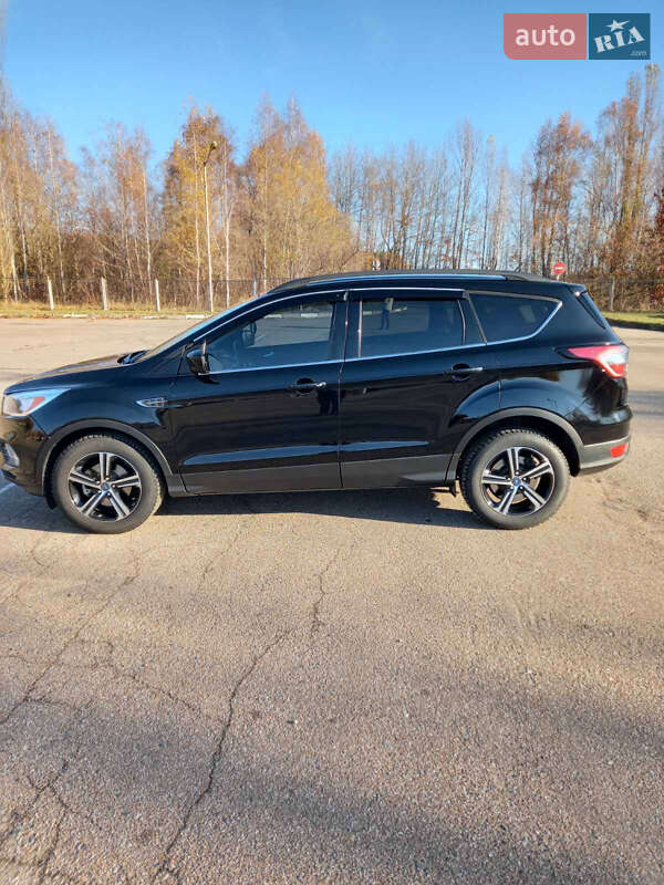 Внедорожник / Кроссовер Ford Escape 2018 в Бердичеве