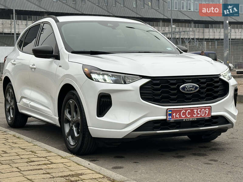 Внедорожник / Кроссовер Ford Escape 2023 в Львове