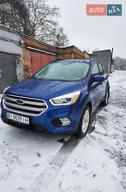 Позашляховик / Кросовер Ford Escape 2017 в Полтаві