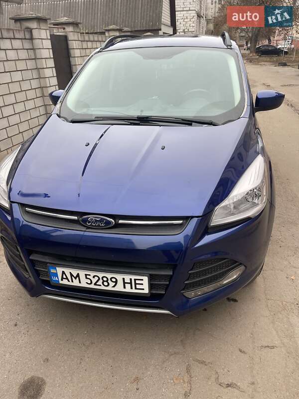 Внедорожник / Кроссовер Ford Escape 2015 в Житомире