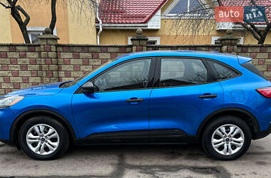 Внедорожник / Кроссовер Ford Escape 2020 в 