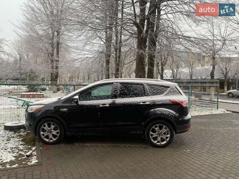Внедорожник / Кроссовер Ford Escape 2015 в Долине