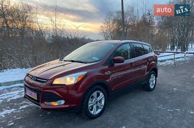 Внедорожник / Кроссовер Ford Escape 2016 в Дубно