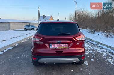 Внедорожник / Кроссовер Ford Escape 2016 в Дубно