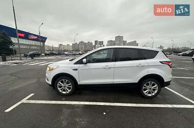 Позашляховик / Кросовер Ford Escape 2016 в Києві