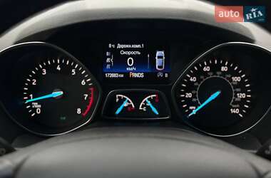 Внедорожник / Кроссовер Ford Escape 2016 в 