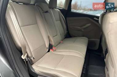 Внедорожник / Кроссовер Ford Escape 2016 в 