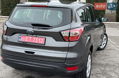 Внедорожник / Кроссовер Ford Escape 2018 в Дубно