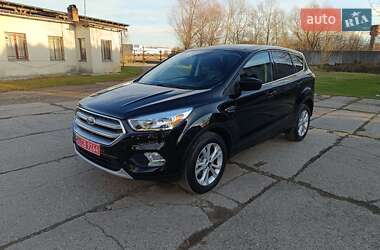 Внедорожник / Кроссовер Ford Escape 2017 в Стрые