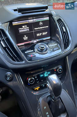 Позашляховик / Кросовер Ford Escape 2015 в Києві