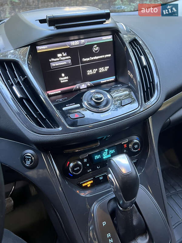Позашляховик / Кросовер Ford Escape 2015 в Києві