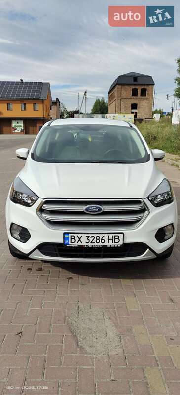 Позашляховик / Кросовер Ford Escape 2019 в Хмельницькому