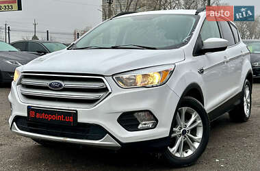 Позашляховик / Кросовер Ford Escape 2018 в Білогородці